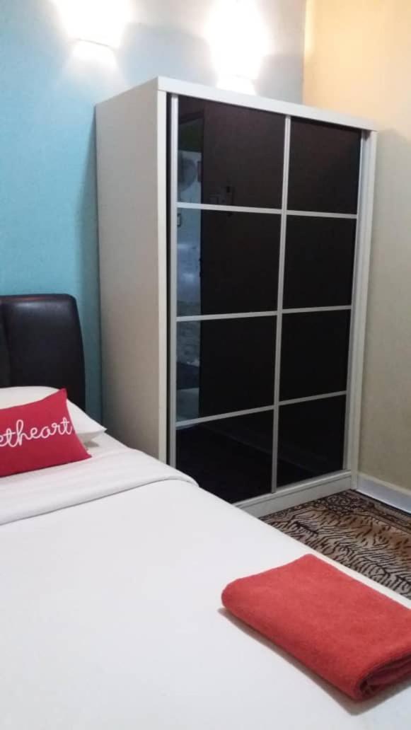 Manja Inn, Paka מראה חיצוני תמונה