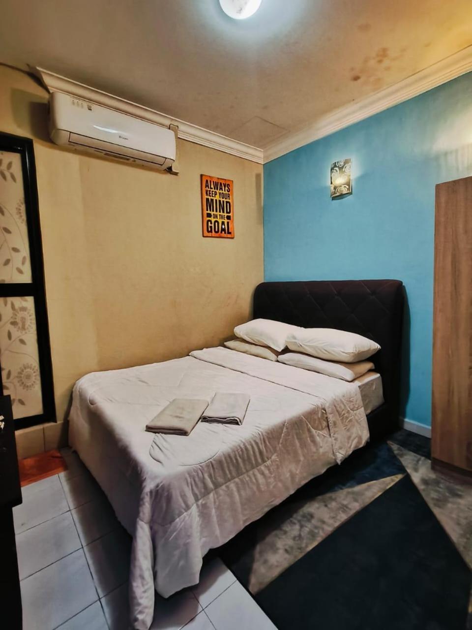 Manja Inn, Paka מראה חיצוני תמונה